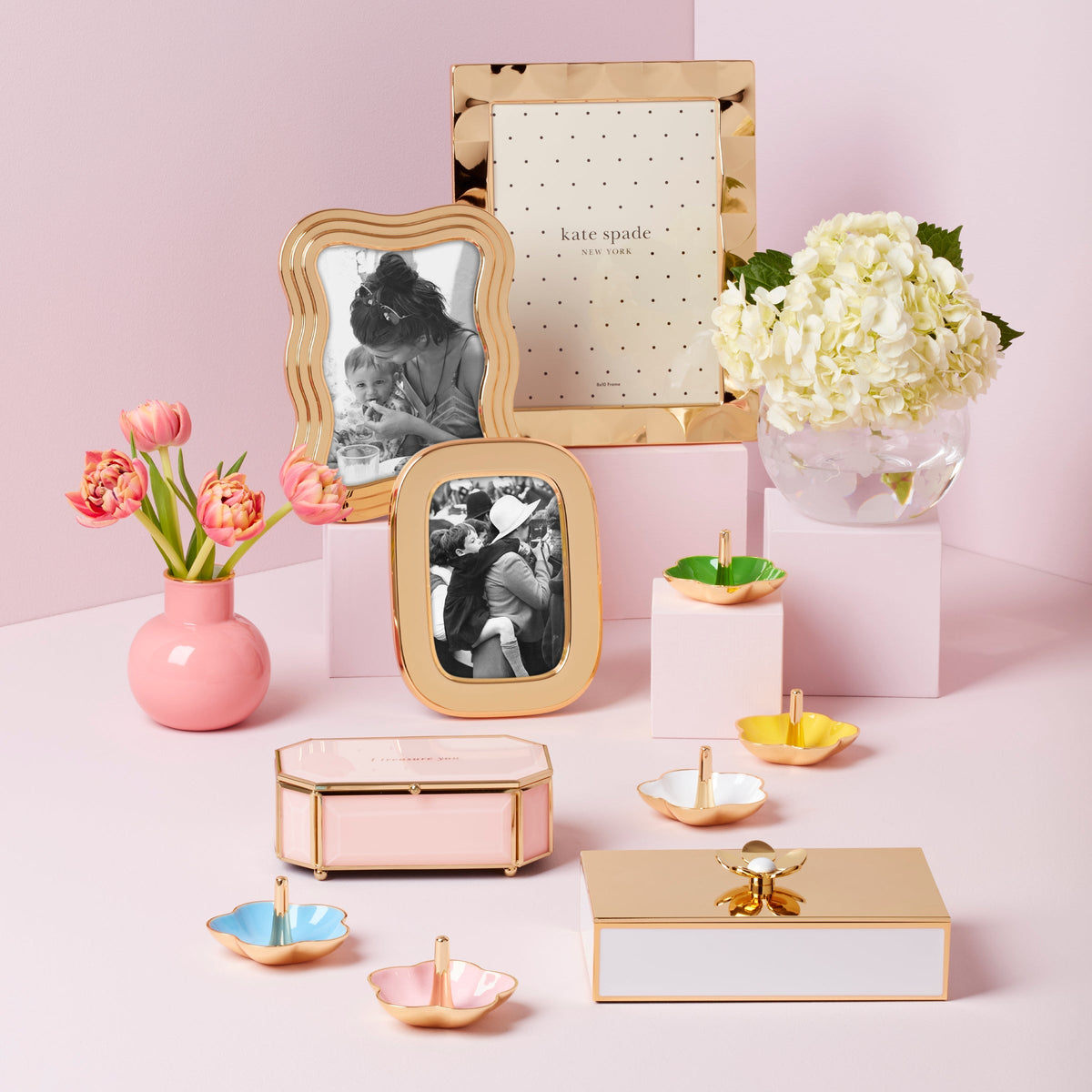 Make It Pop Pink Metal Ring Dish