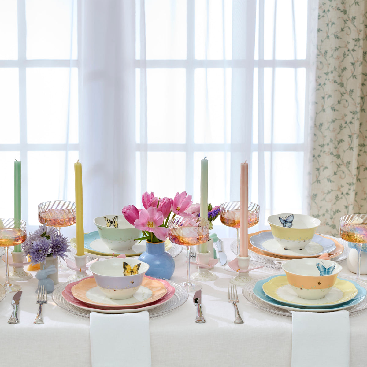 Butterfly Meadow Colors 18-Piece Dinnerware Set